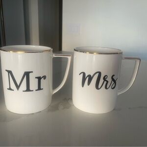 Set of Mr. & Mrs. Mugs